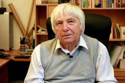 Дьюла Урбан — либреттист — Бюро Культуры