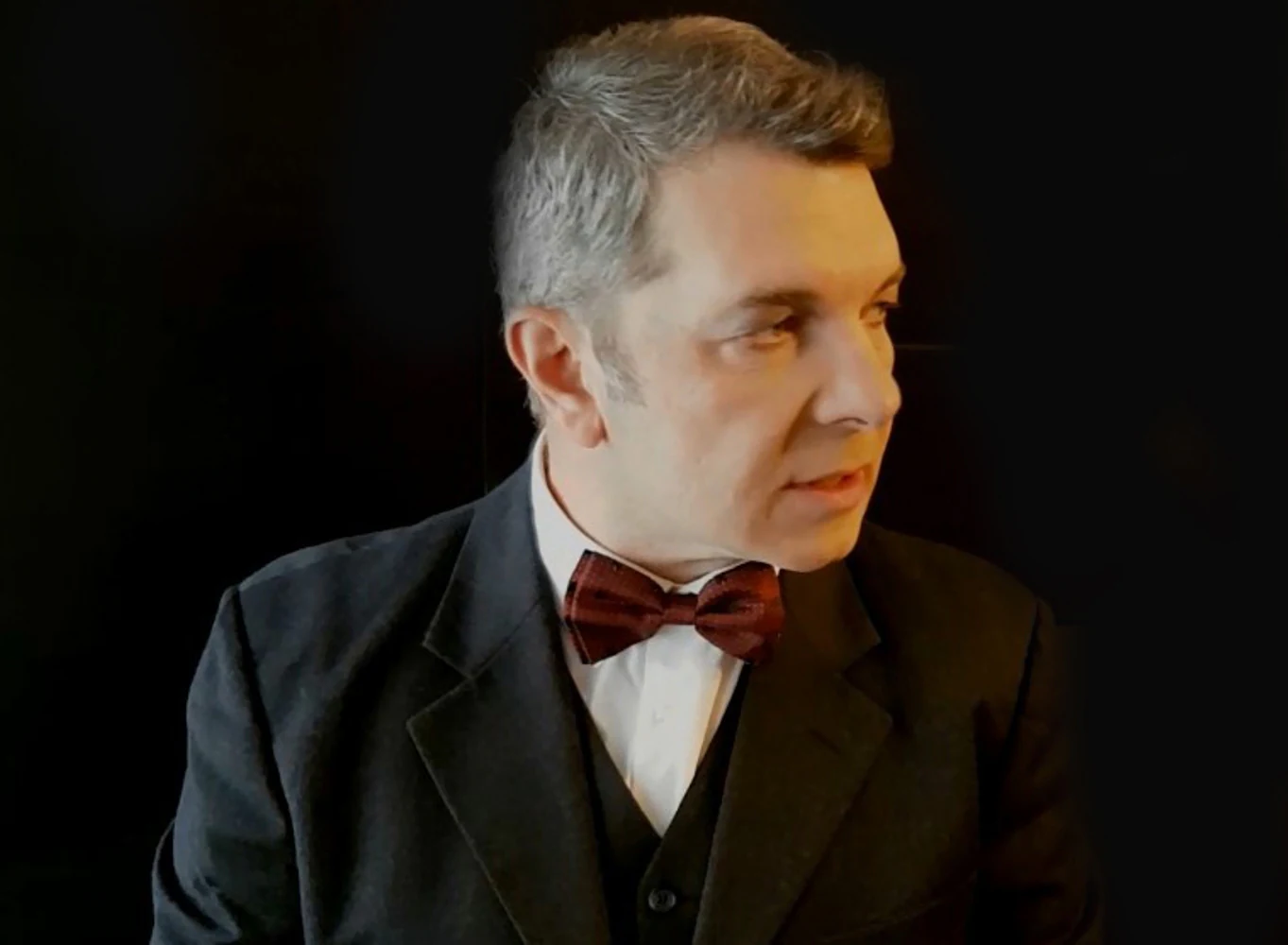 Игорь Ларин — режиссёр-постановщик — Бюро Культуры