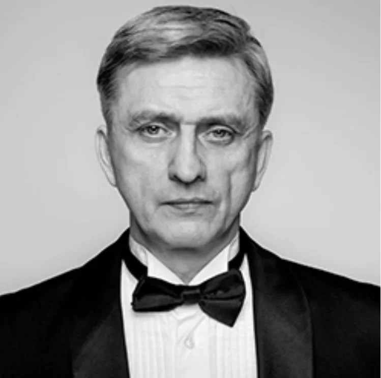Анатолий Петров