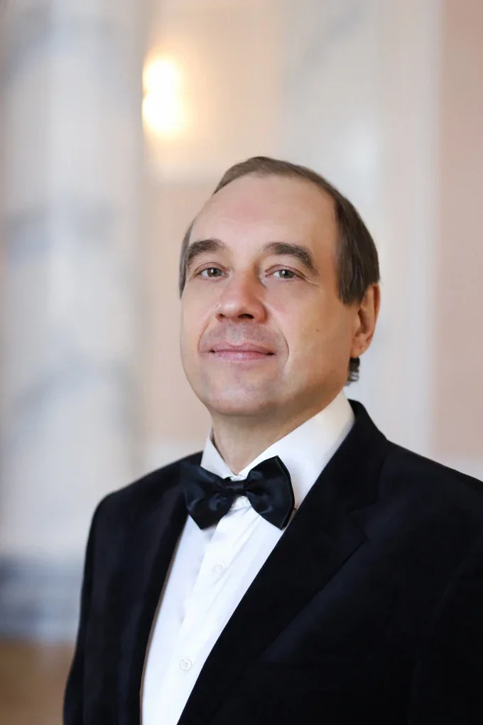 Андрей Антонов