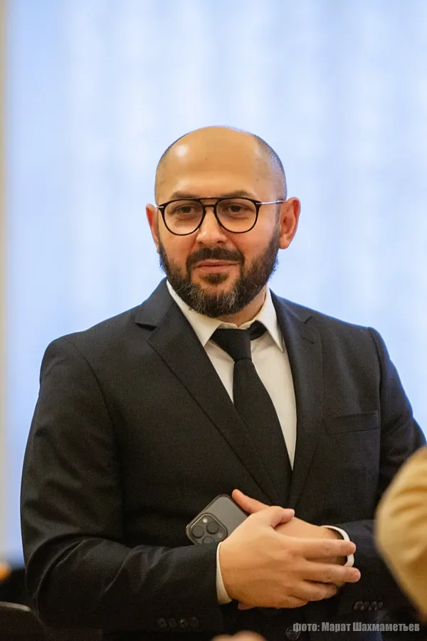 Аркадий Гевондов — режиссёр-постановщик — Бюро Культуры