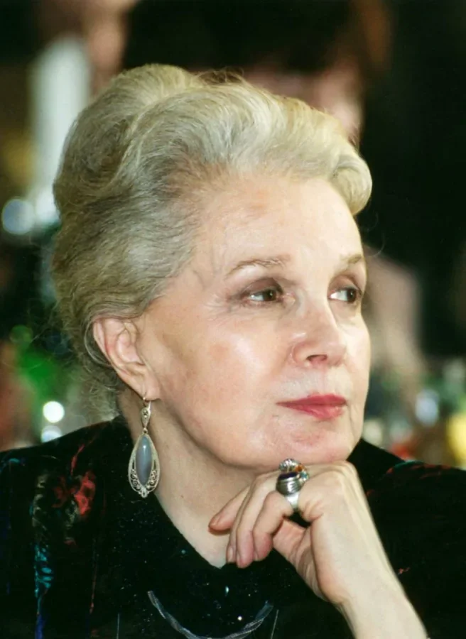 Элина Быстрицкая