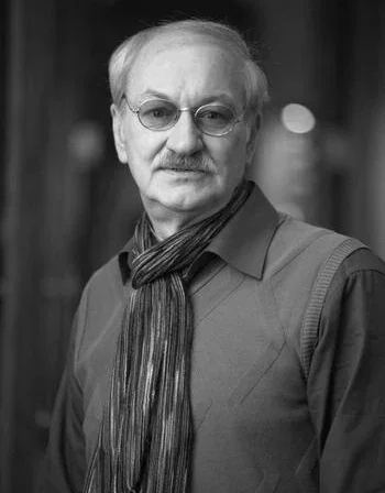 Олег Леваков
