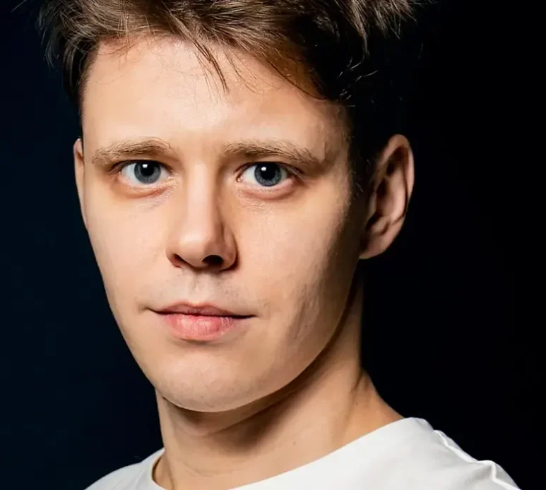 Павел Лебедев