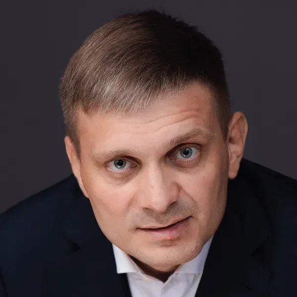 Роман Уздин — солист — Бюро Культуры