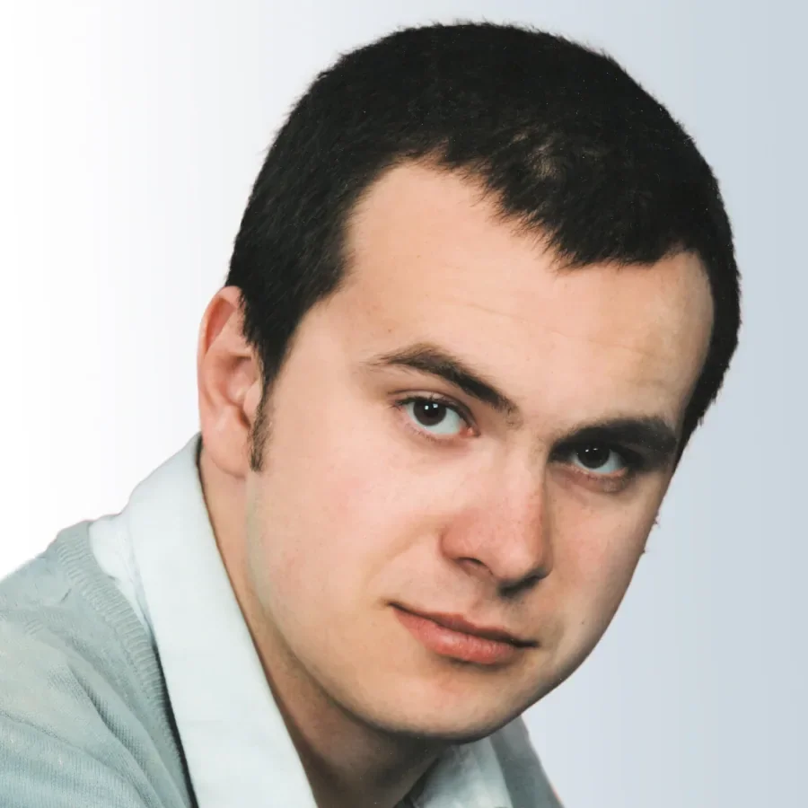 Владимир Антипов
