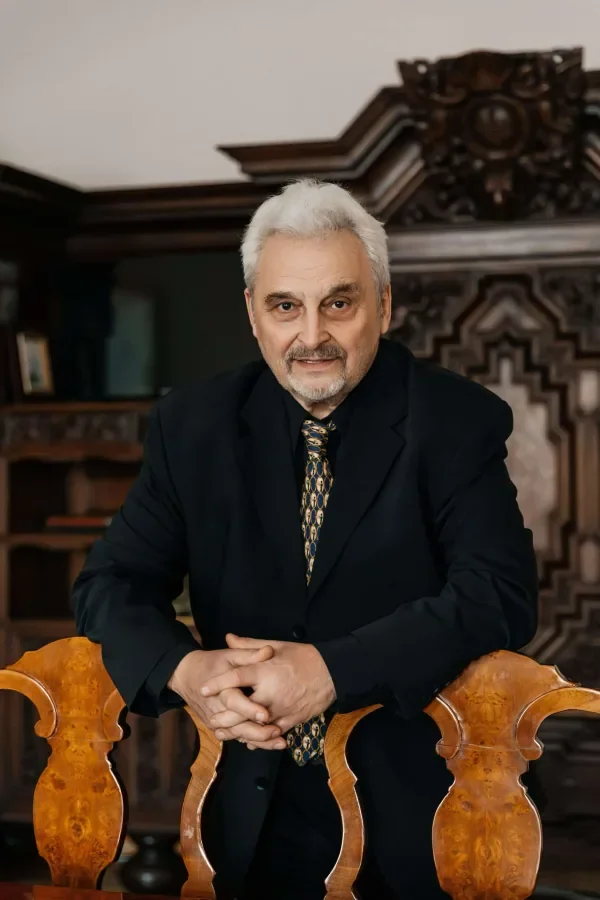 Юрий Александров