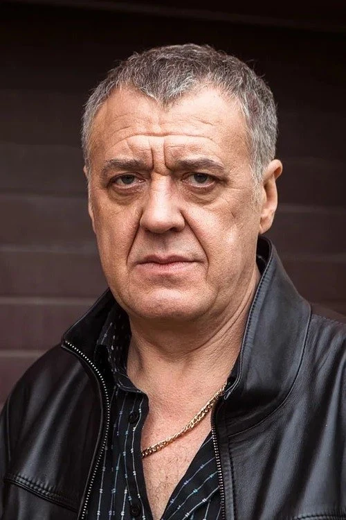 Артур Ваха — актёр — Бюро Культуры
