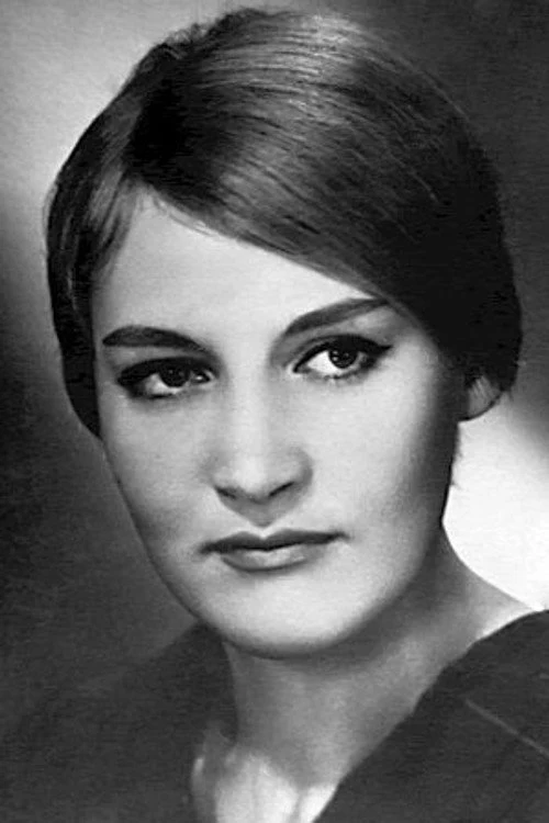 Лариса Буркова — актёр — Бюро Культуры