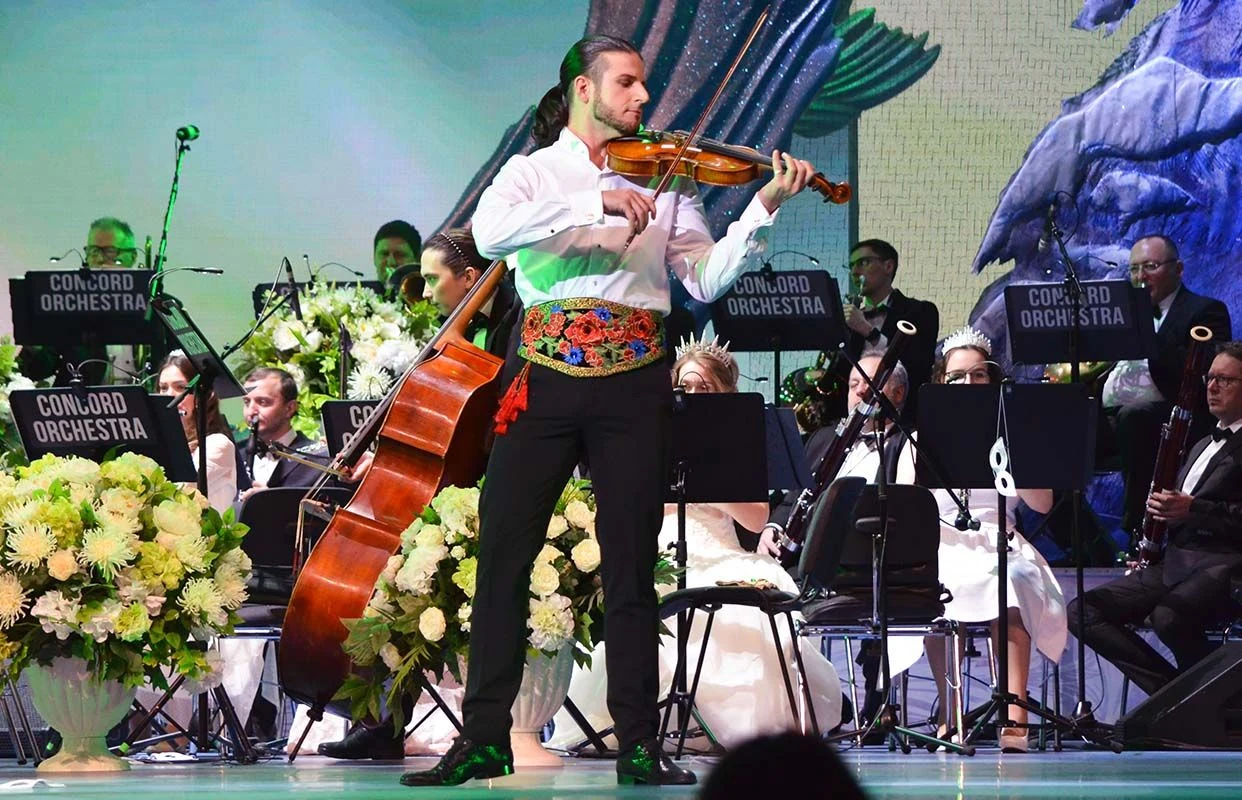 Белоснежный бал Иоганна Штрауса. CONCORD ORCHESTRA — ДМ Царскосельский — афиша Пушкин