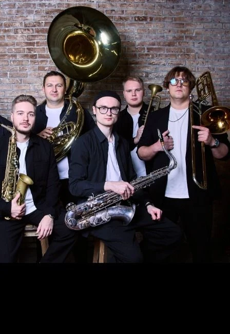 Брасс бэнд "Iron Lips" — Московский международный Дом музыки (ММДМ) — афиша Санкт-Петербурга