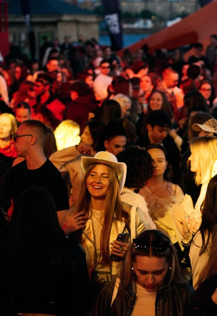 Вечеринка на крыше | Disco Rodeo — Крыша Roof place — афиша Санкт-Петербурга