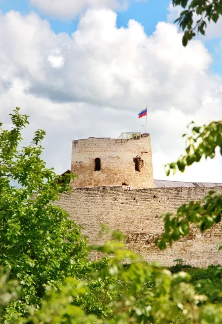 Древние крепости и храмы: Псков - Изборск - Печоры — Казанская пл. — афиша Санкт-Петербурга