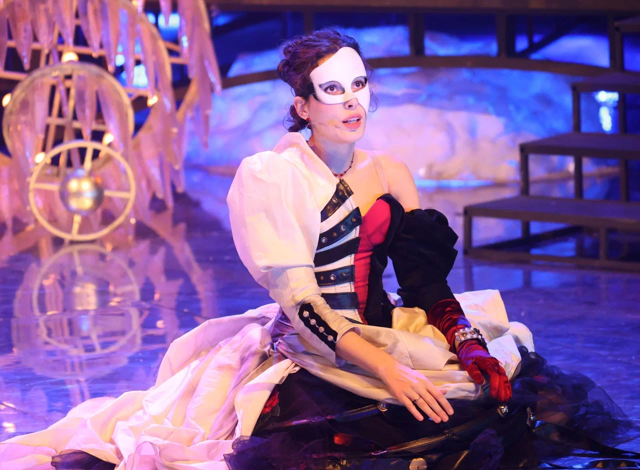 Masquerade — photo 4