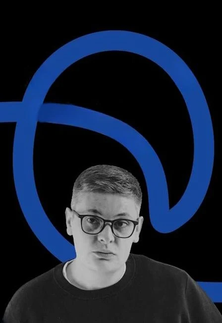 Лука Хиникадзе. Стендап концерт — Стендап Клуб на Трубной — афиша Санкт-Петербурга