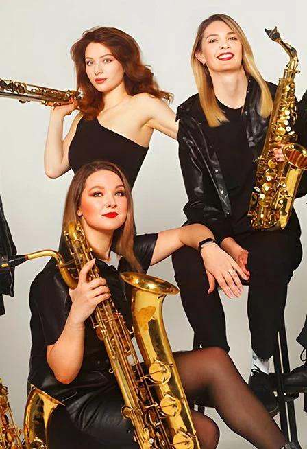 Мировые рок-хиты на саксофонах. Sirenes Saxophone Ensemble — Ритм Блюз Кафе (Rhythm & Blues Cafe) — афиша Санкт-Петербурга