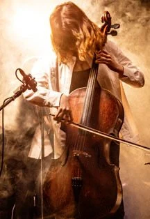 Мировые рок-хиты на Виолончелях. Magic Cellos Band — Ритм Блюз Кафе (Rhythm & Blues Cafe) — афиша Санкт-Петербурга