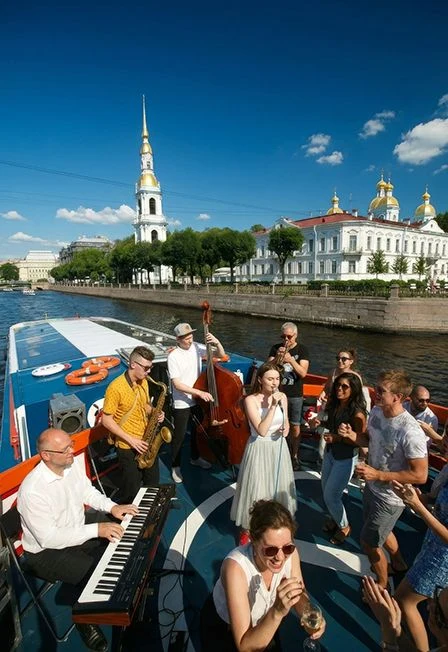 Музыкальный рейс “Плыви со звуком" — Теплоход “ПУРГА" — афиша Санкт-Петербурга