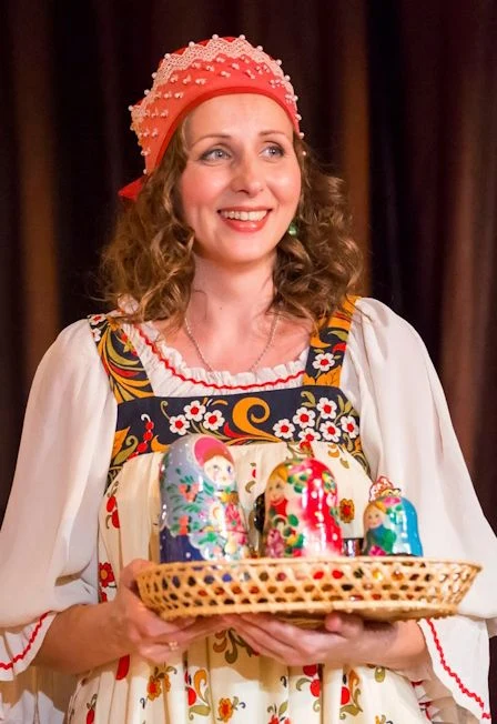 Наши за границей — Московский драматический театр «Сфера» — афиша Санкт-Петербурга