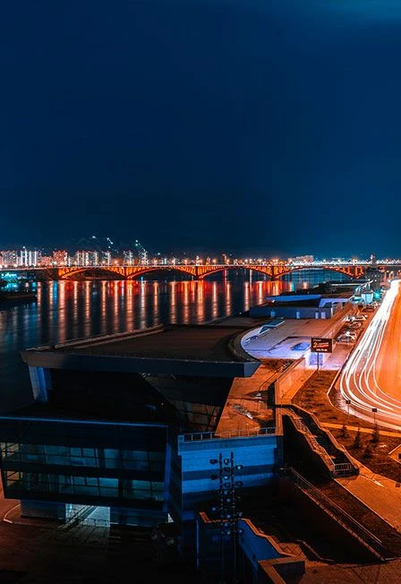Ночная экскурсия «Выставки музея с выходом на крышу» в 20.00 (19 августа, 30 сентября - в 21.00) — Площадь Мира — афиша Санкт-Петербурга
