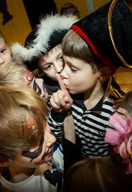 «ПИРАТЫ!» — Арт-центр «Чеширский кот» — афиша