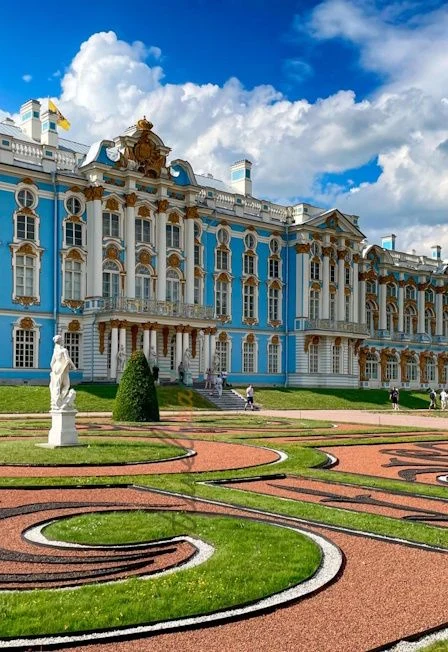 Пушкин. Екатерининский дворец, Янтарная комната — ул. Думская, д.2, киоск "Davranov" — афиша Санкт-Петербурга