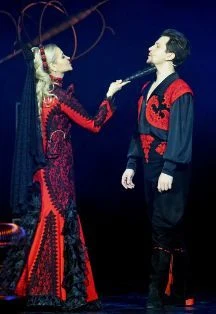 Собака на сене — Омский драматический театр Галёрка — афиша Санкт-Петербурга
