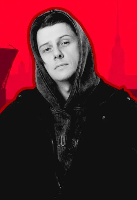Сольный стендап Денис Антипов "Без особенностей" — POPRAVKA BAR — афиша Санкт-Петербурга
