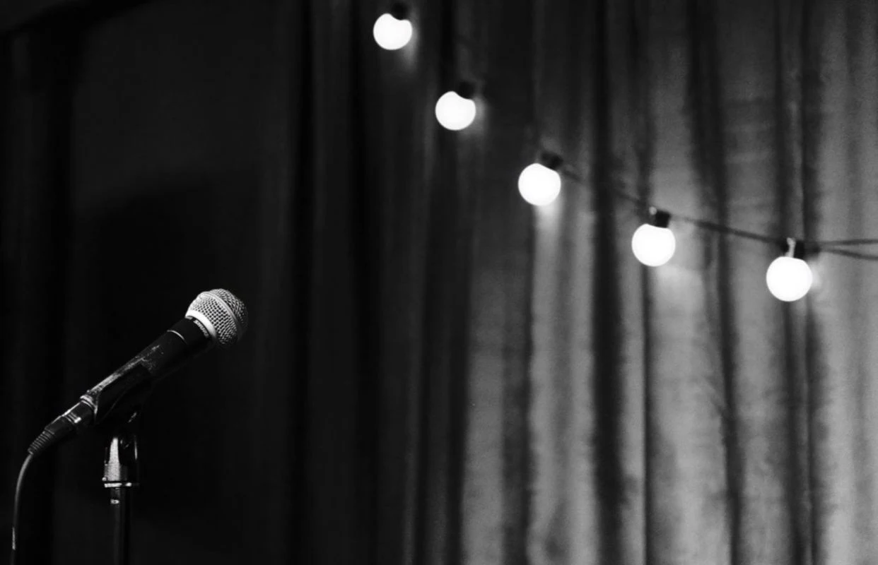 Стендап: Открытый микрофон — Бар Standup Room — афиша Санкт-Петербурга