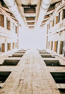 Тайные лабиринты Петроградской стороны — Место встречи: Каменноостровский пр., д. 37 Д, рядом с кафе Rostic`s — афиша Санкт-Петербурга