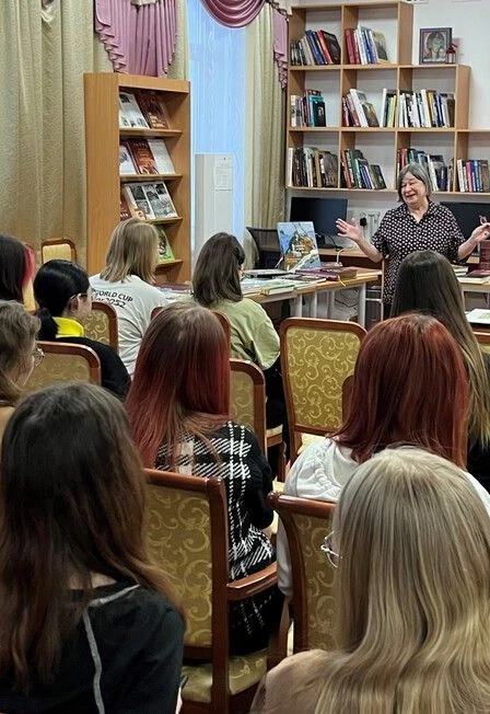 Точка пересечения. Литературная встреча — Краснотурьинская Центральная городская библиотека — афиша Санкт-Петербурга