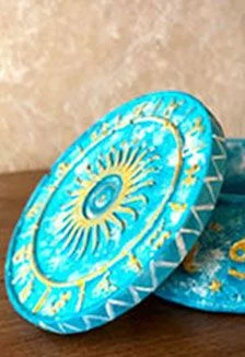 Знаки зодиака: Музейное занятие по росписи шкатулки — Музей ИЗО — афиша Санкт-Петербурга