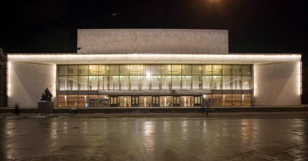 БКЗ «Октябрьский» — концертный зал в Санкт-Петербурге, метро Площадь Восстания
