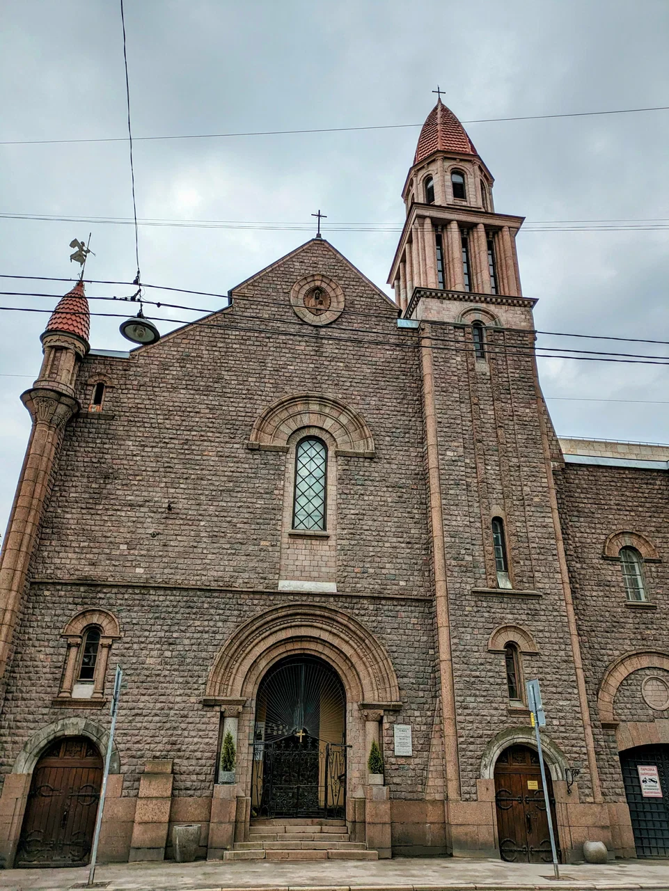 Храм Лурдской Божией Матери — храм в Санкт-Петербурге, метро Маяковская
