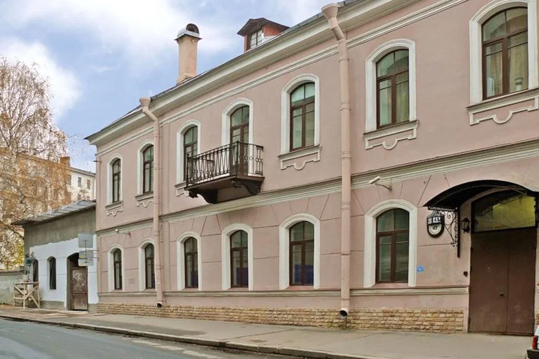 Театральный Центр — концертный клуб в Санкт-Петербурге, метро Владимирская