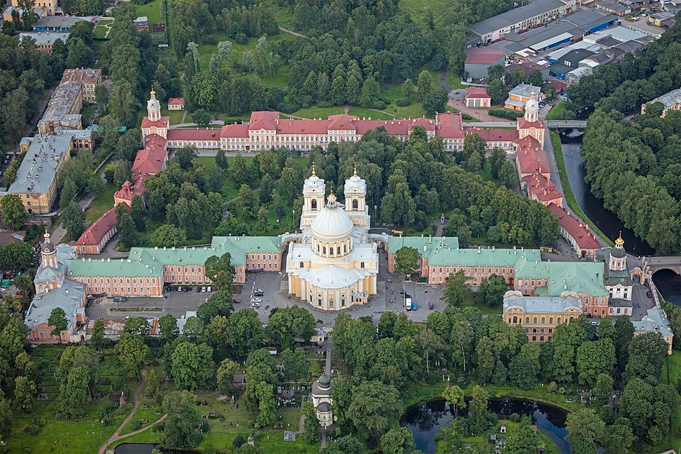 Свято-Троицкая Александро-Невская Лавра — музей в Санкт-Петербурге, метро Площадь Александра Невского