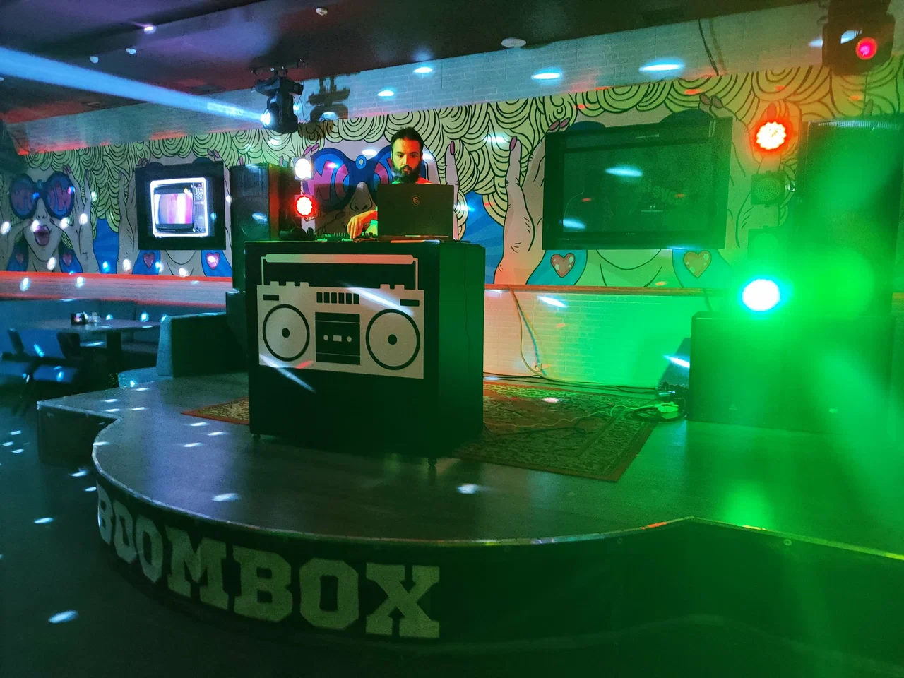 Клуб BoomBox — bar в Санкт-Петербурге