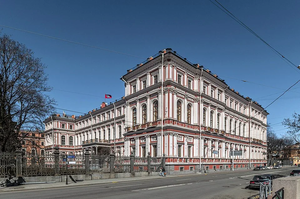 Обложка — Николаевский дворец