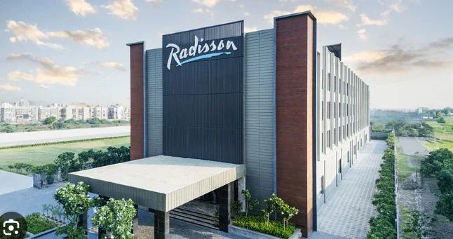 Обложка — Radisson