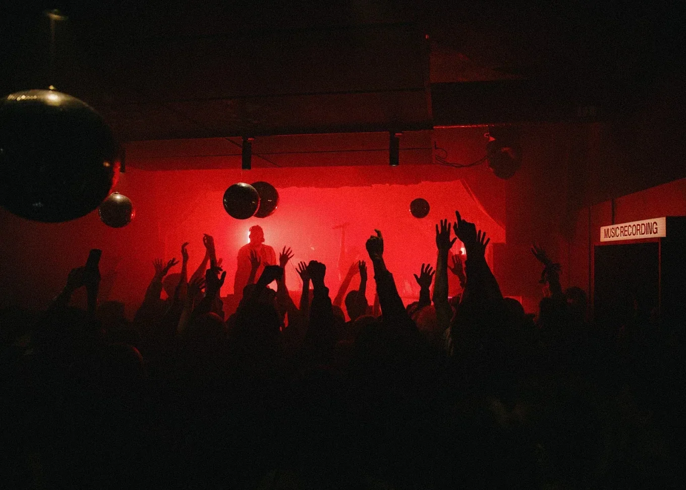 Обложка — Union Bar
