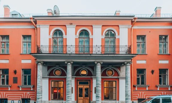 Логотип Особняк князя Абамелек-Лазарева